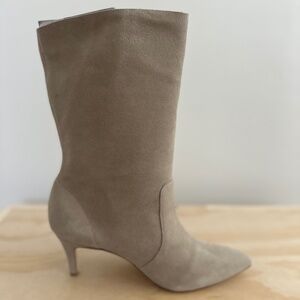 NWB Banana Republic Grey Beige Real Suede Slouchy Boots Size 9